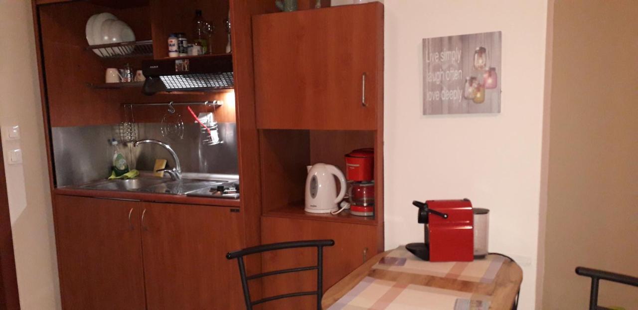Apartment Central Bright Studio With Balkony Thessaloniki